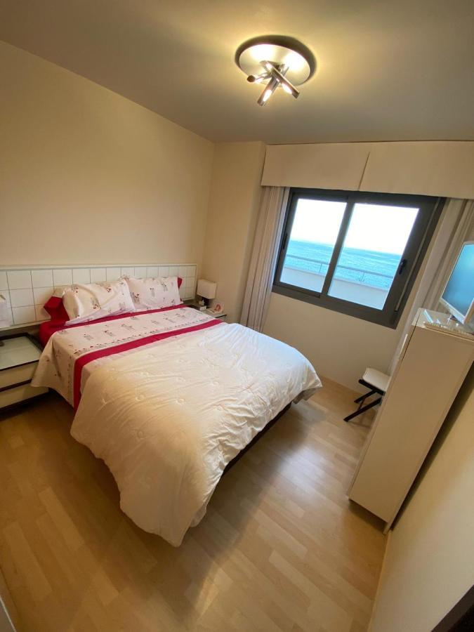 Apartamento ÁTICO FRENTE AL MAR PLAYA y PISCINA *