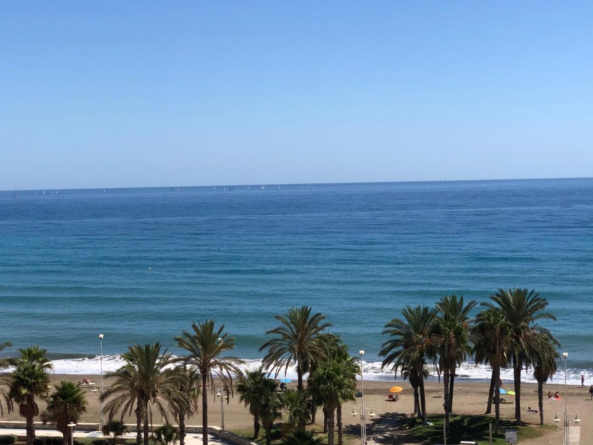 ÁTICO FRENTE AL MAR PLAYA y PISCINA Apartamento